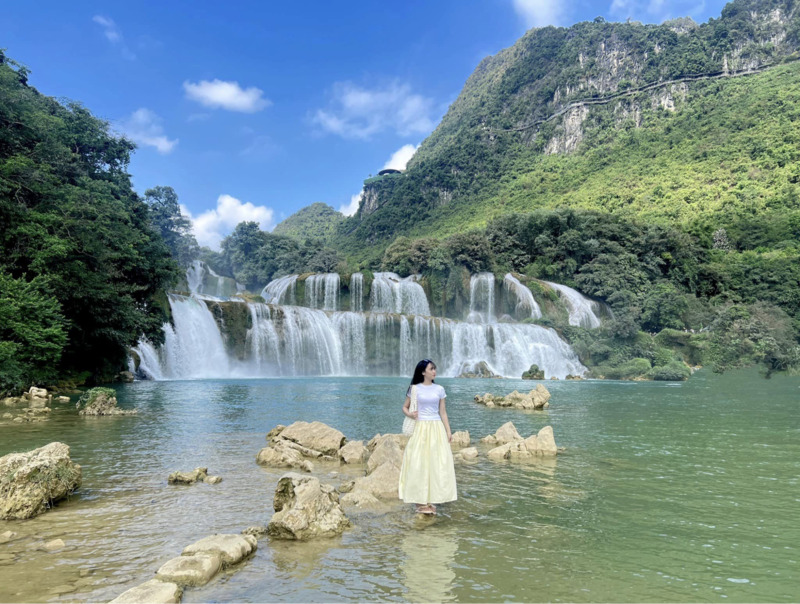 di-chuyen-den-thac-ban-gioc-bang-nhieu-phuong-tien