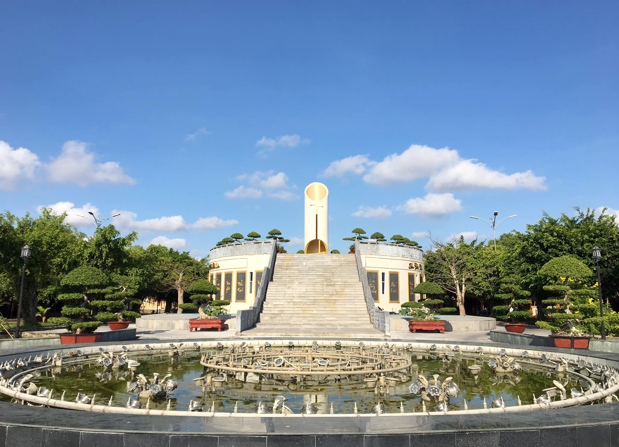khu_tuong_niem_cao_van_lau_bac_lieu