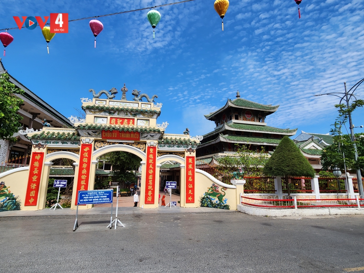 mieu_ba_chua_xu_nui_sam_2