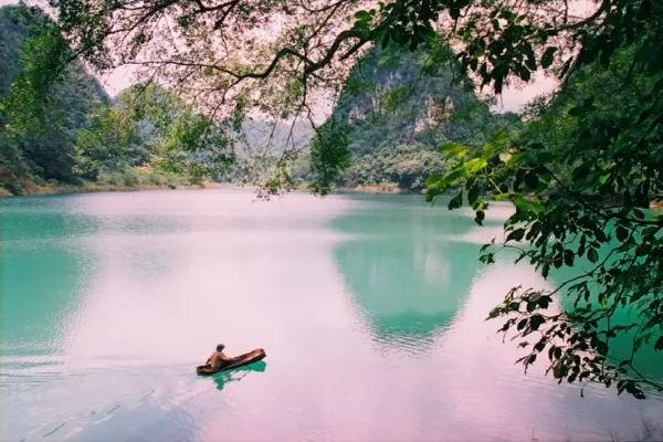 Hồ Thang Hen - kiệt tác thiên nhiên hùng vĩ