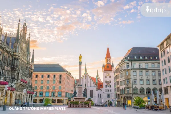 Quảng trường Marienplatz tại Đức