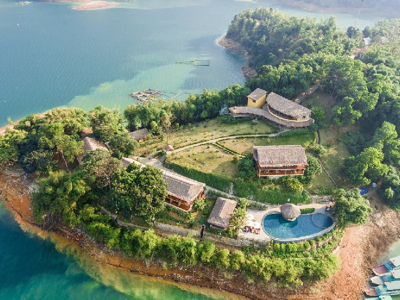 Mai Châu Hideaway Lake Resort