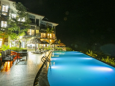 Central Hills Pù Luông Resort