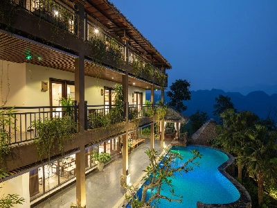 Ebino Pù Luông Resort and Spa