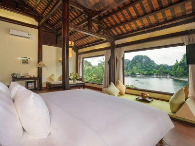 Emeralda Resort Tam Cốc
