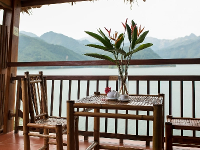 Mai Châu Hideaway Lake Resort