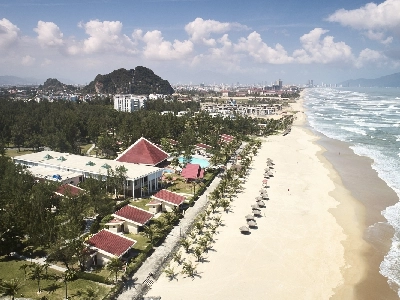 Sandy Beach Non Nuoc Resort