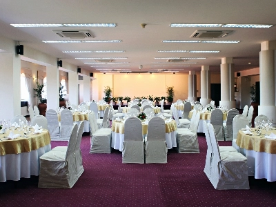 Sandy Beach Non Nuoc Resort