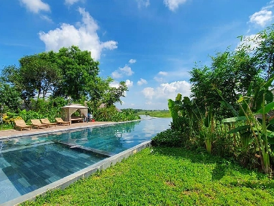 Tomodachi Retreat Làng Mít