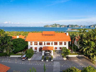 Tuần Châu Resort