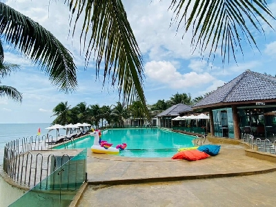 Villa Del Sol Beach Resort & Spa