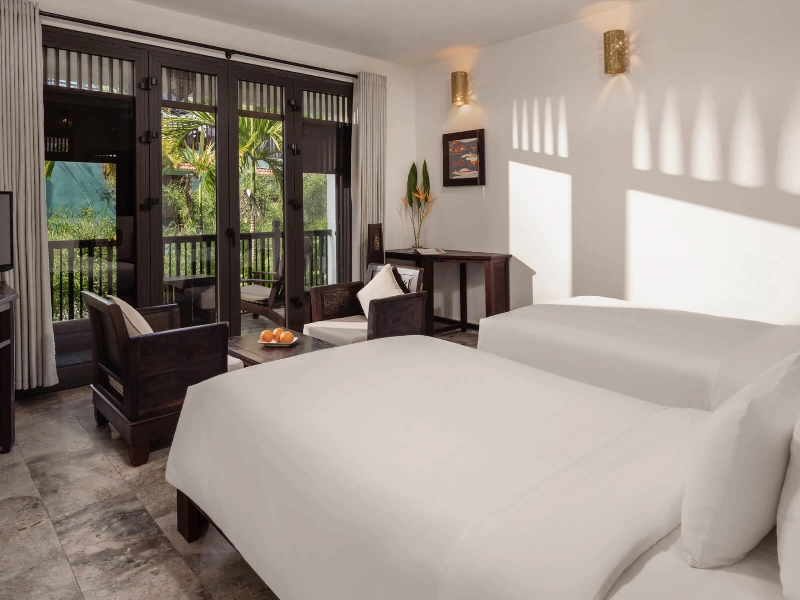 Superior Garden View Balcony