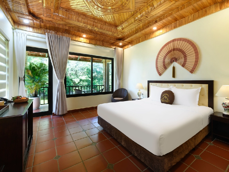 Senior Deluxe Lake View