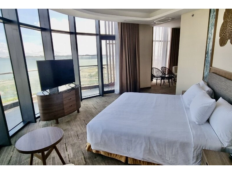 Premier Penthouse 3 PN