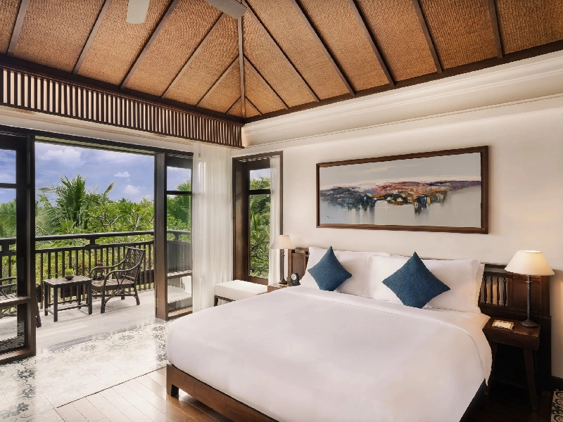 Three-Bedroom Hill Top Pool Villa