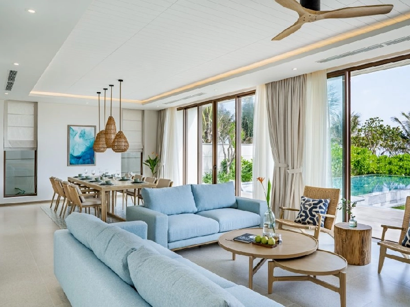 Four-bedroom Beachfront Pool Villa - Ocean Club Access