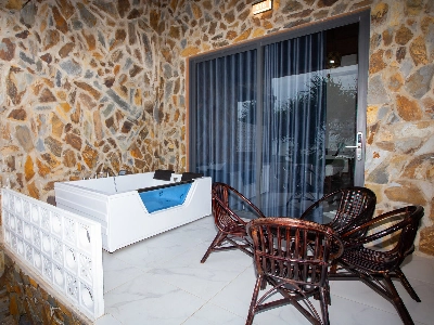 Adora Beachfront Suite