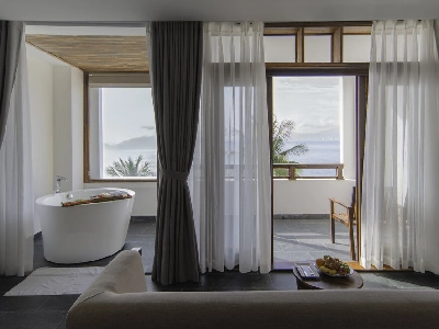 Bungalow Garden View