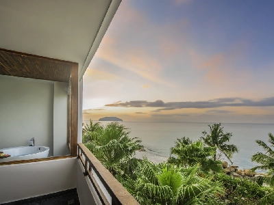 Bungalow Garden View