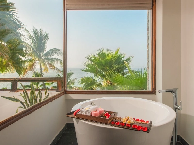 Executive Ocean Suite