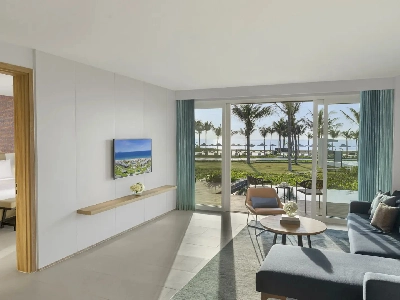 1 Bedroom Villa, Private Pool, Beach Front - King Bed