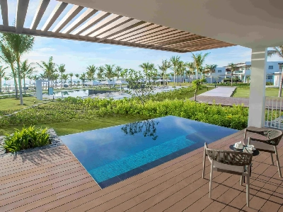 2 Bedrooms Villa, Private Pool, Beach Front