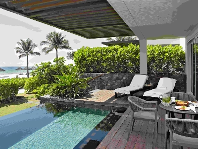 2 Bedrooms Villa, Private Pool, Beach Front