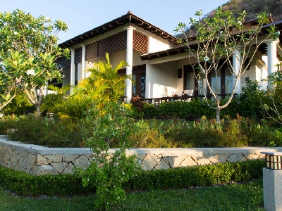 Premier Deluxe Villa Garden View