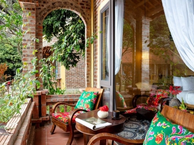 Deluxe family garden view