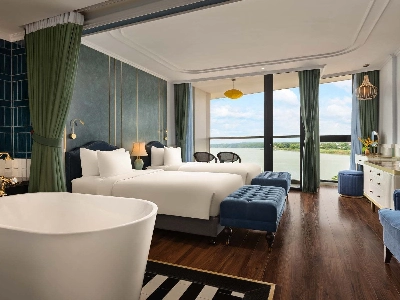 Premier Deluxe River View