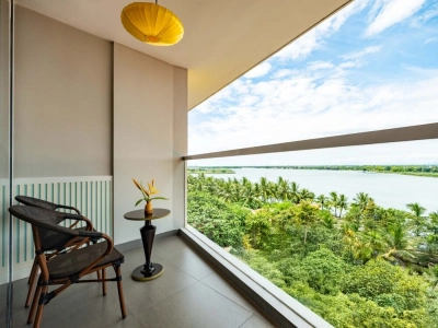 Premier Deluxe River View