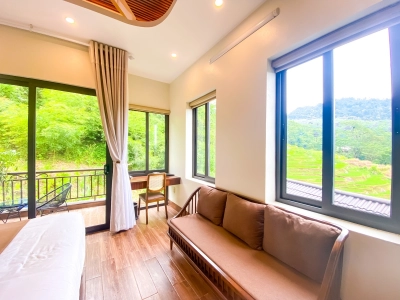 Deluxe Mountain view