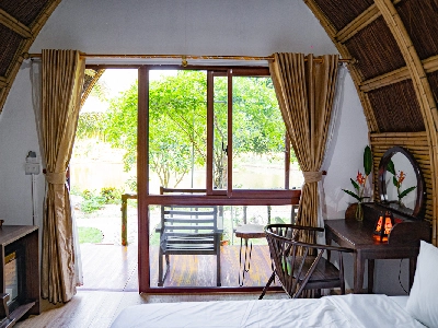 Double Bungalow Lake View