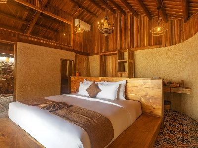 01-BR Villa Beach Front with Pool