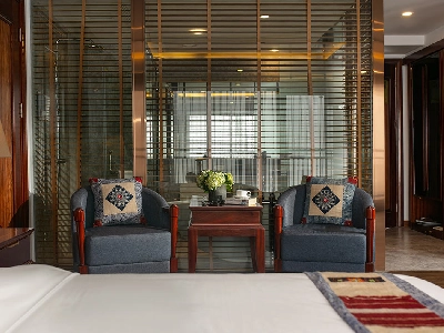 Family Suite Connecting