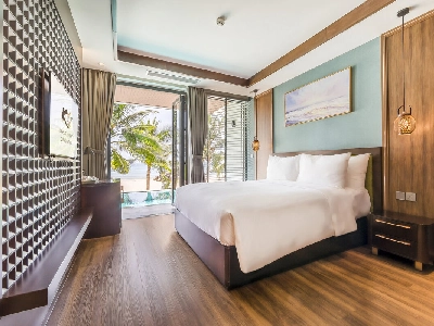 Sapphire Beachfront Villa