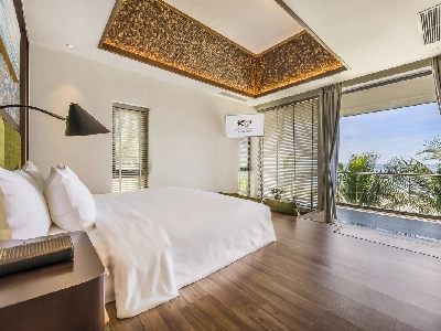 Sapphire Beachfront Villa