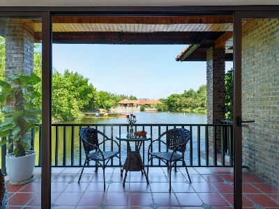 Premium Deluxe Lake View