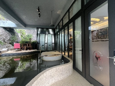 Suite (giường tròn, có khoáng tại phòng)