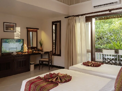 Bungalow Garden View