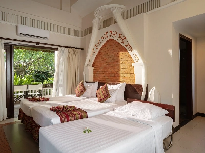 Bungalow Garden View