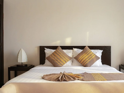 Family Suite 1 restroom