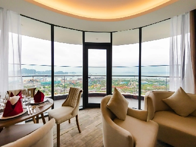 Executive Suite 2PN (01 King + 01 Twn)