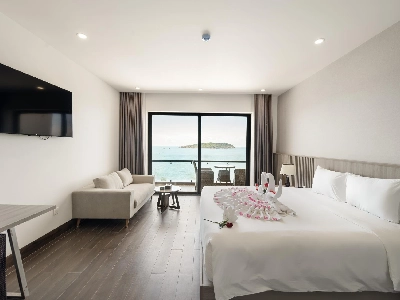 Deluxe Ocean View/Twin or Double