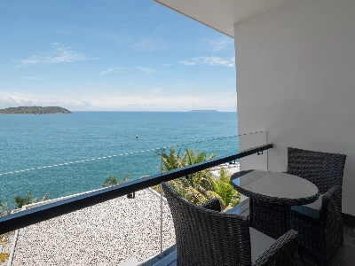 Deluxe Ocean View/Twin or Double