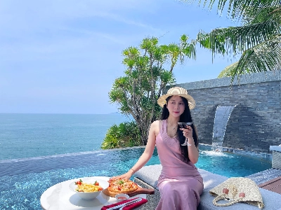 SEA Beachfront &Pool 3 Bedroom Villa/02 Twin + 01 Double