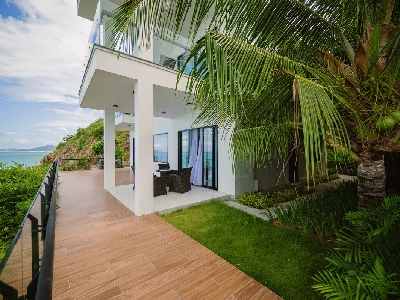 SEA VIP Beachfront &Pool 3 Bedroom Villa/02 Twin + 01 Double