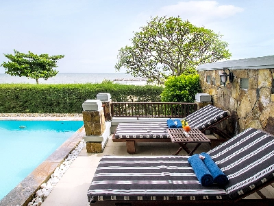 Pool Villa Beach Front