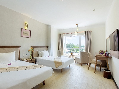 Superior Garden View