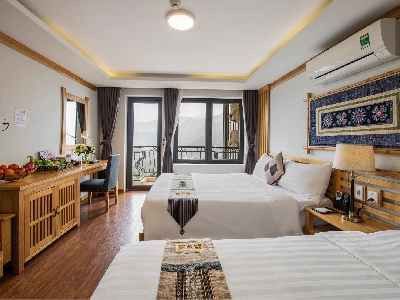 Deluxe Triple mountain view